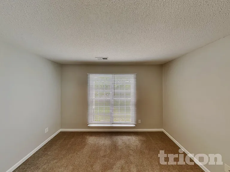 4828 Lighthouse Ct — Photo 14