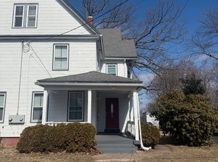 63 Ridge St, Manchester, CT 06040