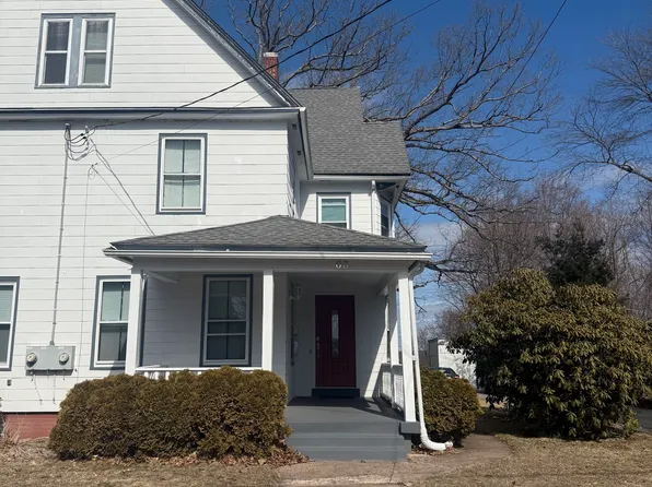 63 Ridge St, Manchester, CT 06040