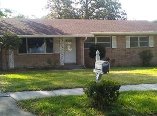 1202 Glen Ridge Dr, Leesburg, FL 34748