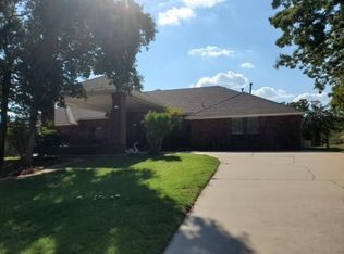 7113 Levescy Rd, Oklahoma City, OK 73150