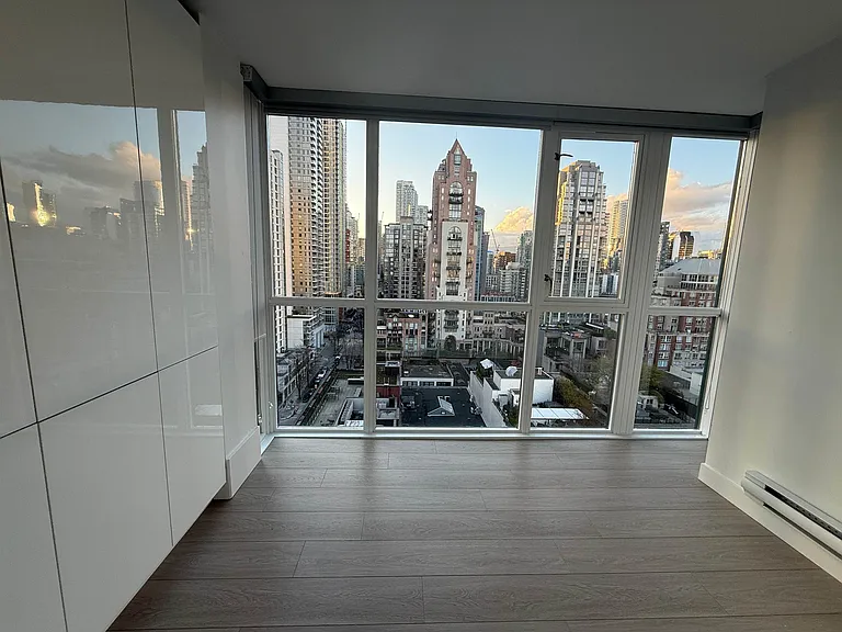289 Drake St #1801 — Photo 9