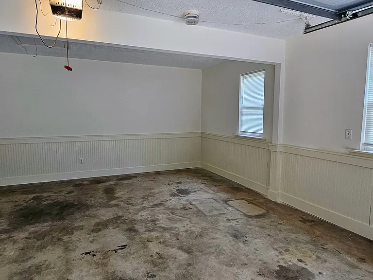 1151 Hunter Trl — Photo 17