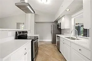 827 NW 87th Ave — Photo 5