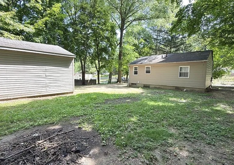 888 Garfield St — Photo 19