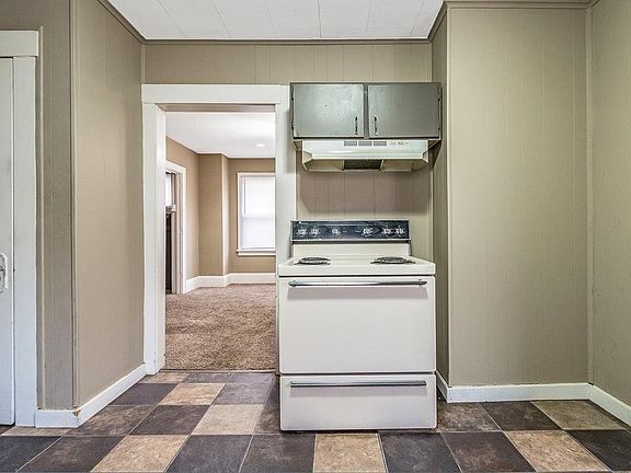 3rd image of 1320 15th St NW
