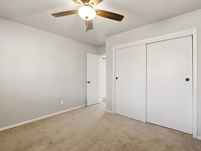 9817 Mary Ellen Pl NE — Photo 30