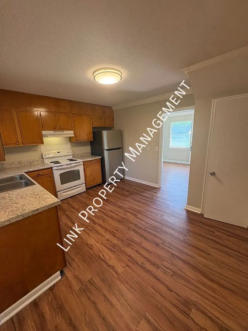 4911B Marylin — Photo 3