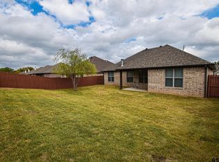 7369 Standing Rock Ln, Tyler, TX 75703