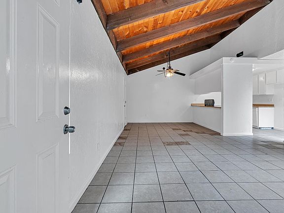 4th image of 7124 Kelley Dr