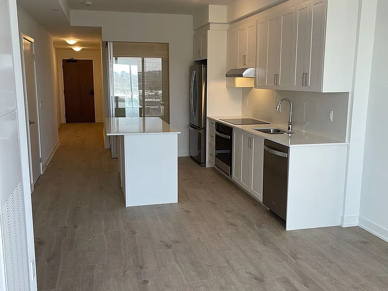 1035 Southdown Rd #801 — Photo 8