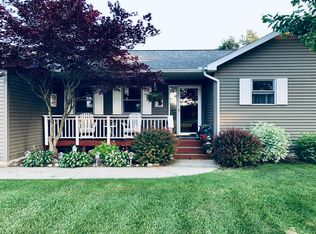 11843 Hickin Rd NW, Rapid City, MI 49676