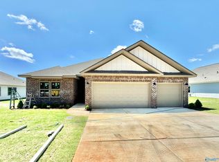120 Fairchester Dr, Harvest, AL 35749