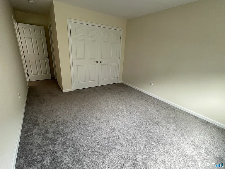 28 Woodside Broadmoor Dr — Photo 10