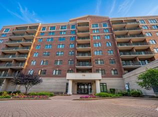 770 Pearson St #2-511, Des Plaines, IL 60016