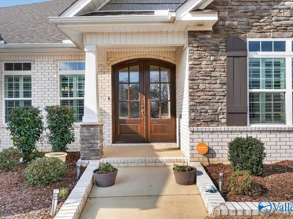 14847 Commonwealth Dr, Athens, AL 35613