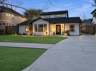 4521 Maple St, Bellaire, TX 77401