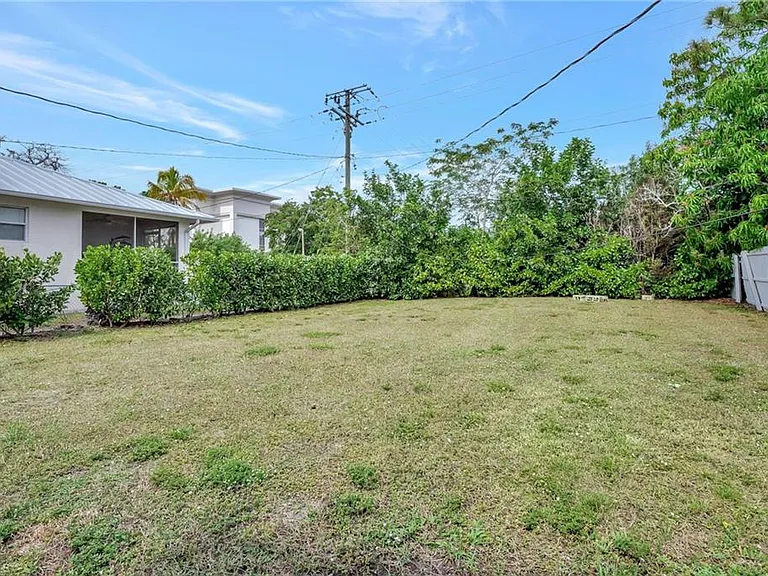 1009 Ridge St — Photo 24