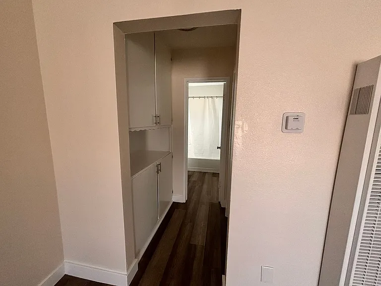 15339 California Ave — Photo 12