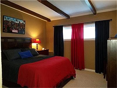 3rd image of 110 Sleepy Hollow Dr