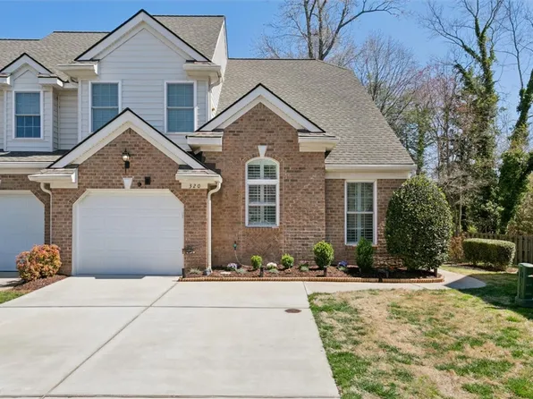 320 Hillside Ter, Newport News, VA 23602