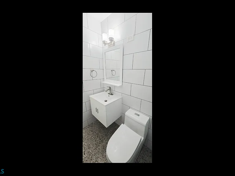 4 Urb Medina #D-6 — Photo 16