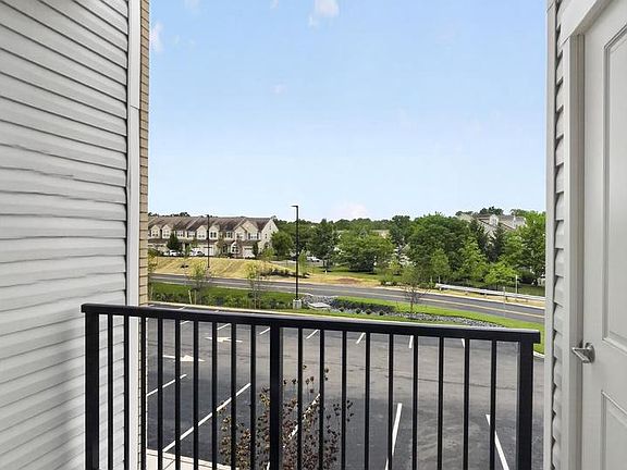 3rd image of 83 Bethlehem Pike #1412