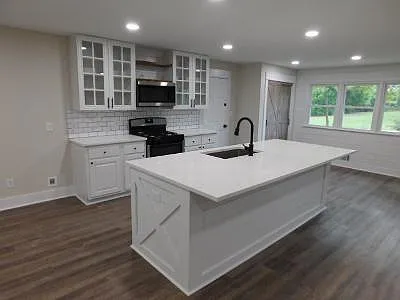 2980 Prince Howard Dr — Photo 6