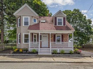 13 Swan St, Beverly, MA 01915