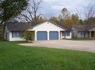1708 S Pinestone Ct, Bloomington, IN 47401