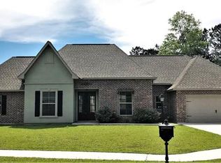 512 Saint Louis Ct, Ponchatoula, LA 70454