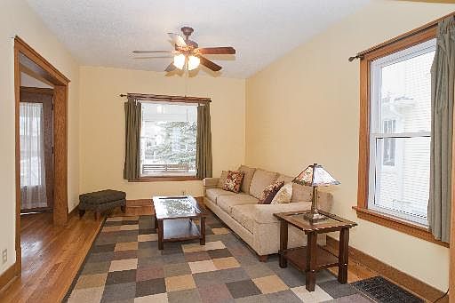 2nd image of 709 Lyman Ave