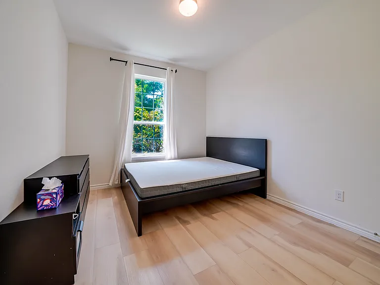 405 Club House Dr — Photo 16