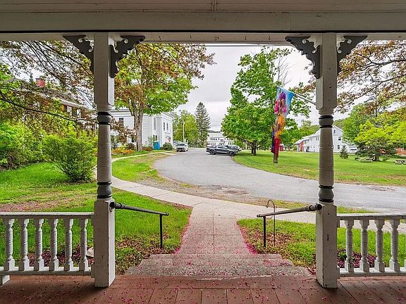 4th image of 9 North Cmn