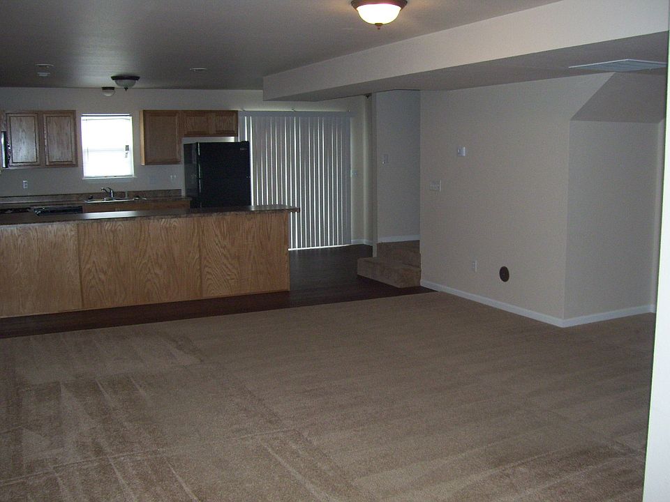 2nd image of 106D Daniels Ct