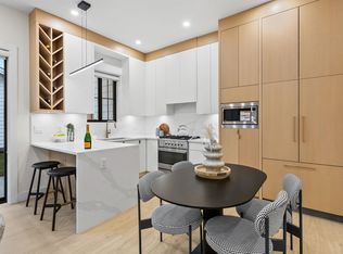 5306 Culloden St #2, Vancouver, BC V5W3R6