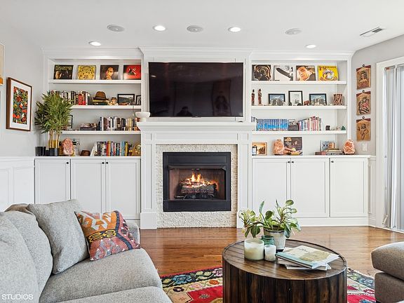 4th image of 3503 N Elston Ave #2