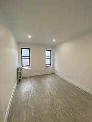 Rented by City Prime Commercial Realty 