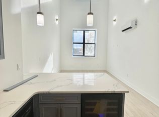 1422 N 8th St, Philadelphia, PA 19122