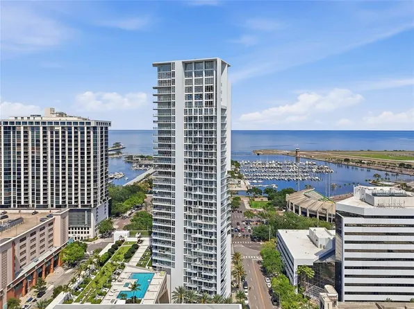 175 1st St S APT 303, Saint Petersburg, FL 33701