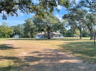 359 County Road 126, Edna, TX 77957