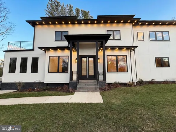 4246 15th St N, Arlington, VA 22207