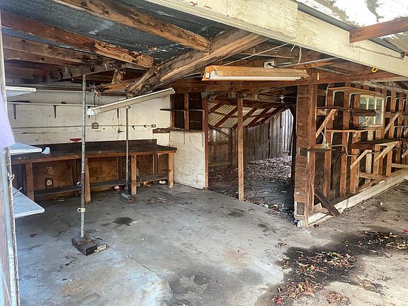 5th image of 1705 Hampton Ave