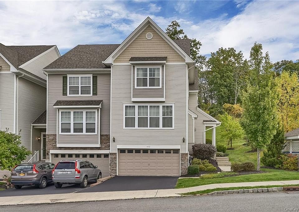 1st image of 1412 Hawthorn Way