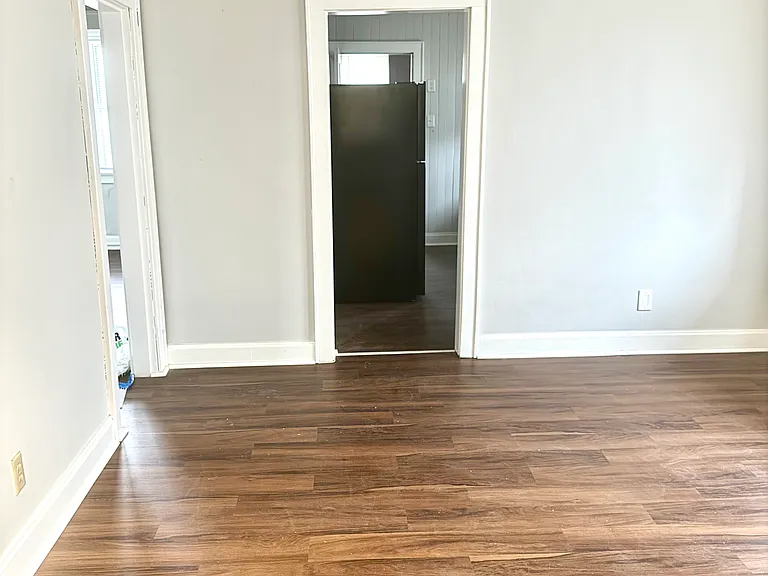 554 Woodbury Ave #2 — Photo 12