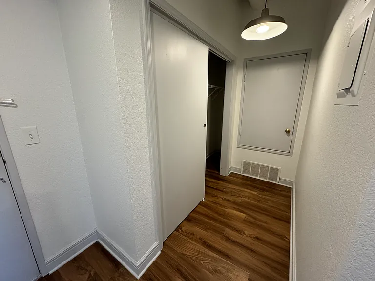 310 Delawareunit #405 — Photo 3