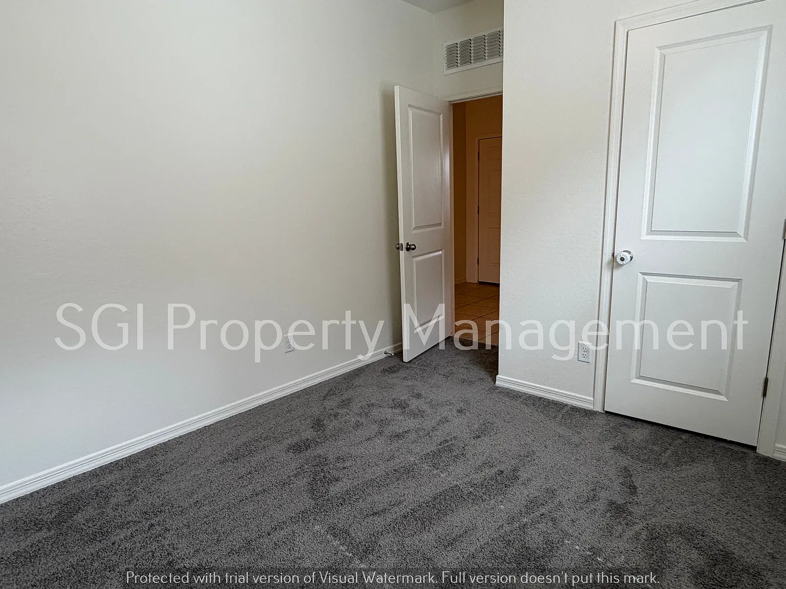 3 Bed home in Mission Royale — Photo 3