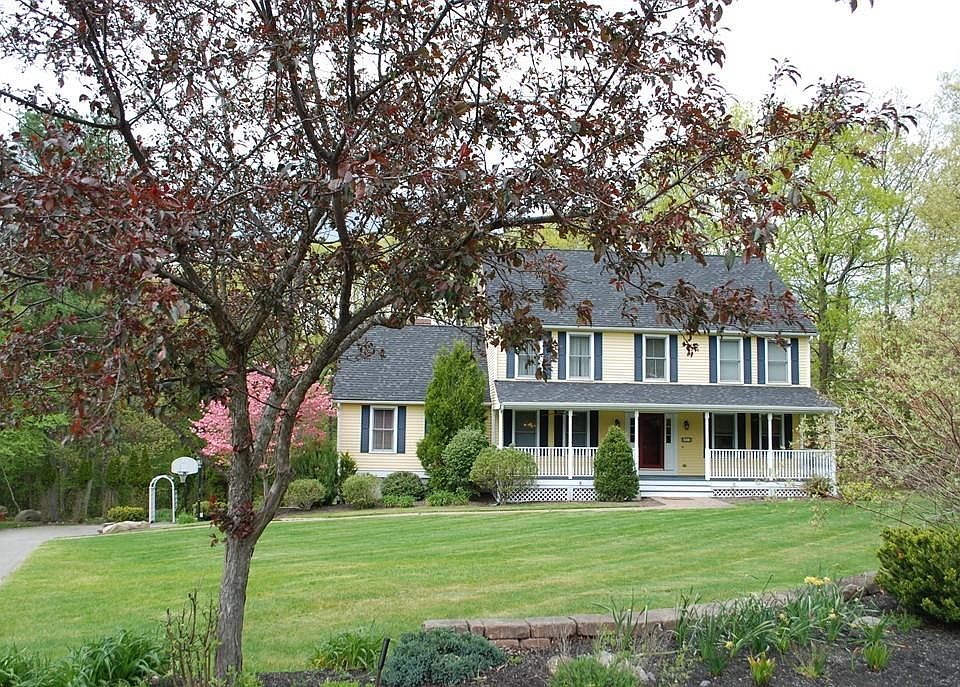 2nd image of 31 Cedar Farm Rd