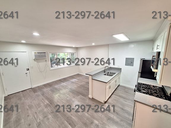 5th image of 2611 Bellevue Ave APT 102