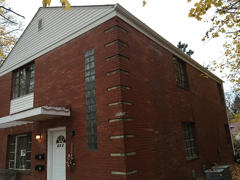 202 William St #2 — Photo 27